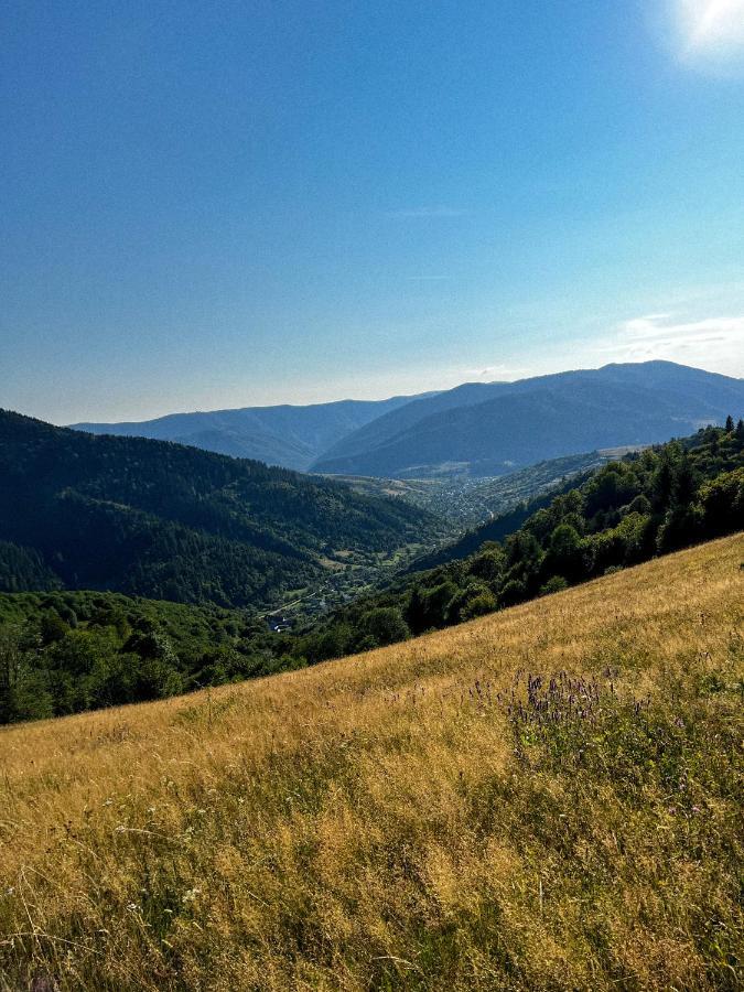 Садиба Between Mountains Mizhhirya  Esterno foto
